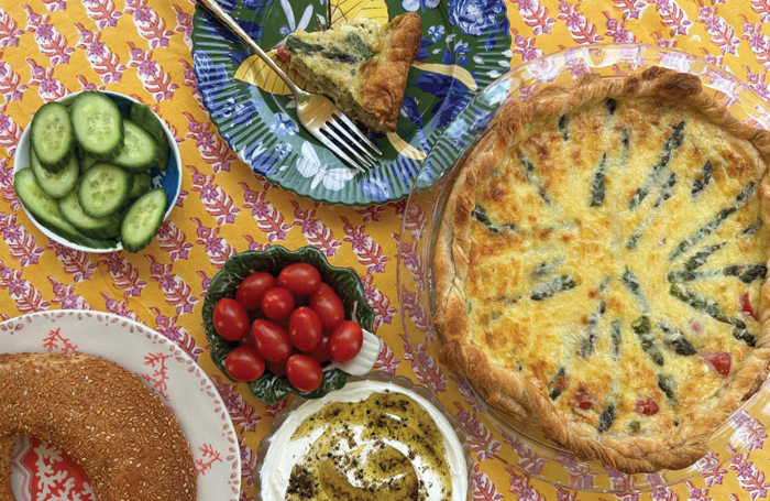 Vegetable Delight: A Tasty Asparagus and Pesto Quiche