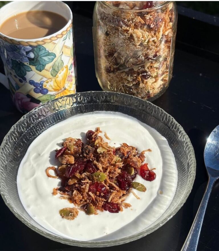 Dried Fruit and Nut Granola